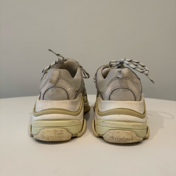 BALENCIAGA Triple S Sneakers - Picture 8 of 9
